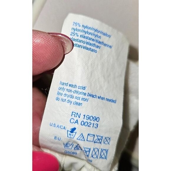 Olga Comfort Perfect Coverage Bra 36C Lined Solid White Underwire Molded 1590SC - Picture 8 of 9